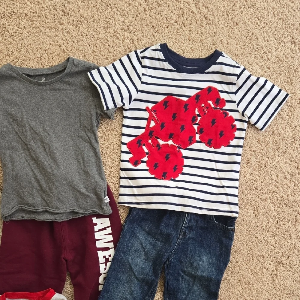 The Children's Place Blue Graphic Tee - Picture 2 of 15